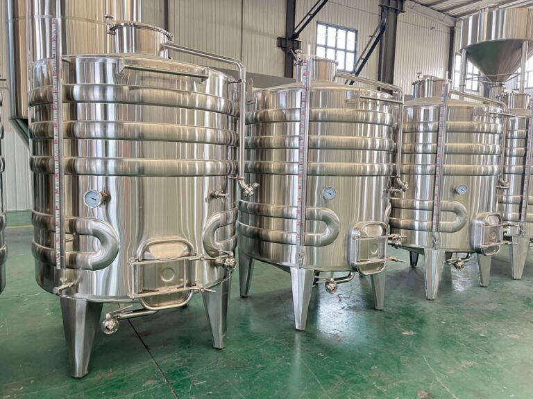 2500L Wine fermentation tank 1