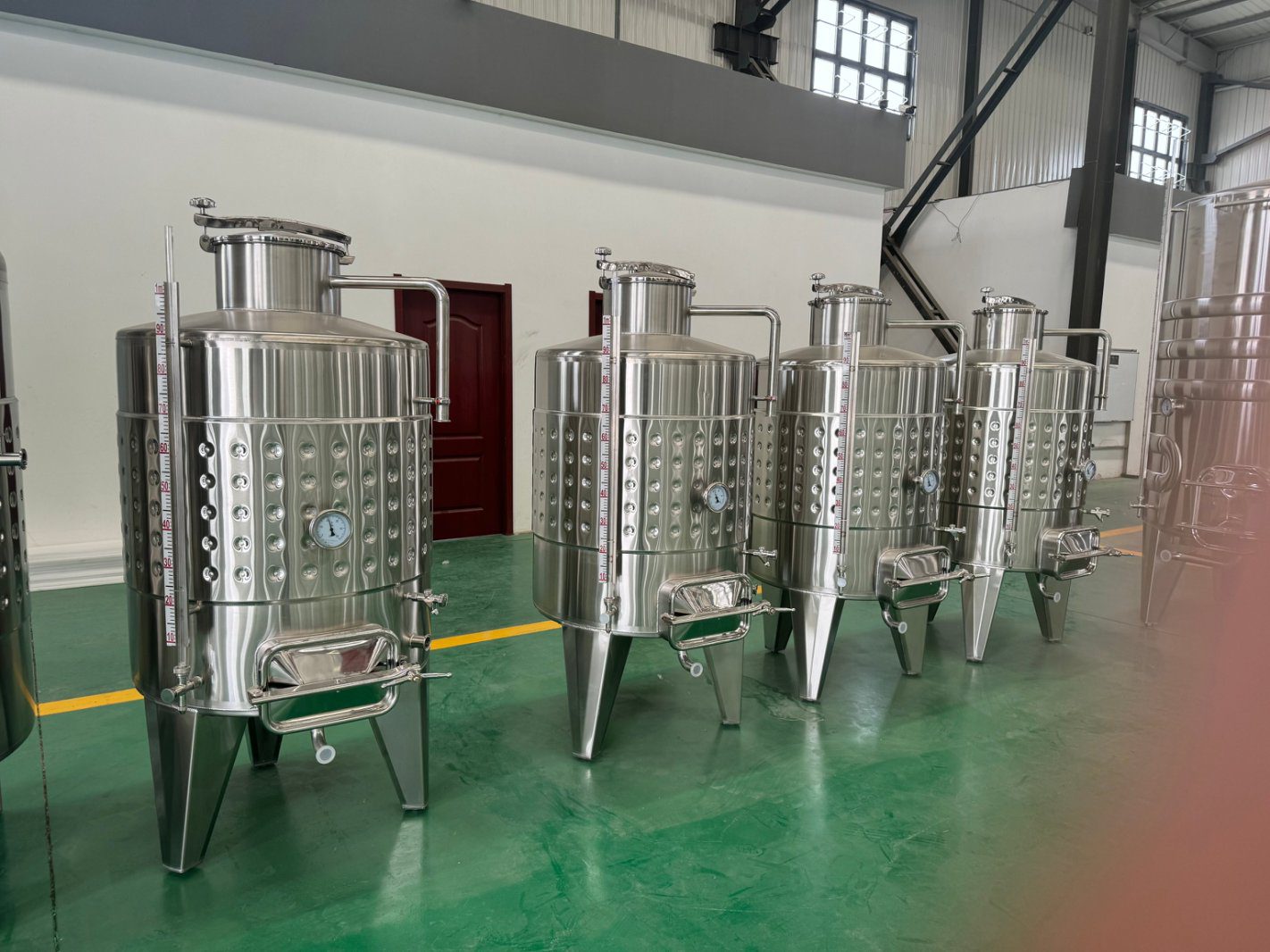 500L Wine fermentation tank 2