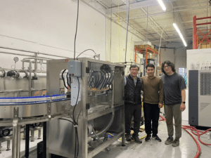 图片3 1 PET Bottle Filling Line