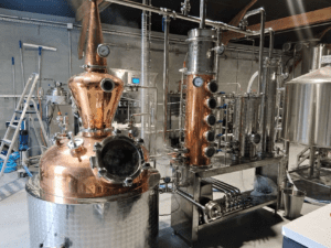 图片5 6 500L Distillation System